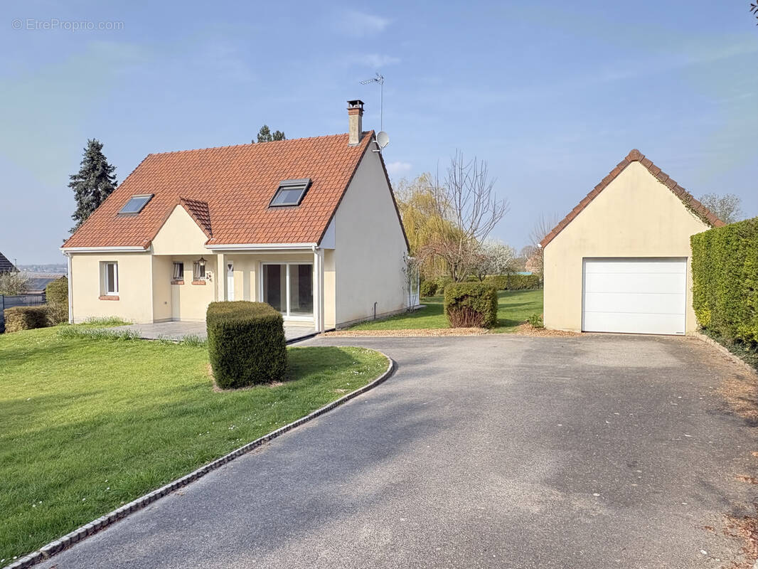Maison à NAMPTY