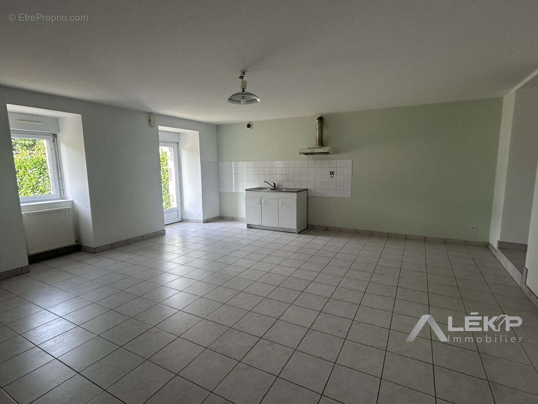 Maison 136 m² à Carentoir  - photo 4