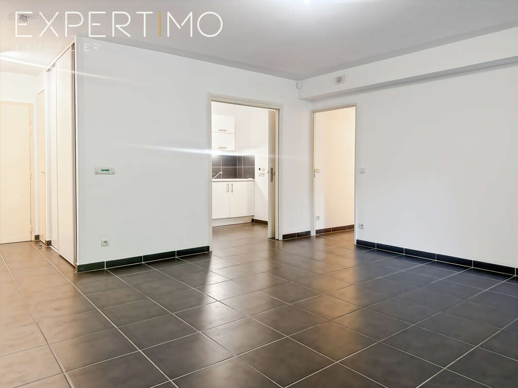 Centre-ville Montpellier   Appartement T3 avec grande terrasse, garage et accès PMR - photo 4
