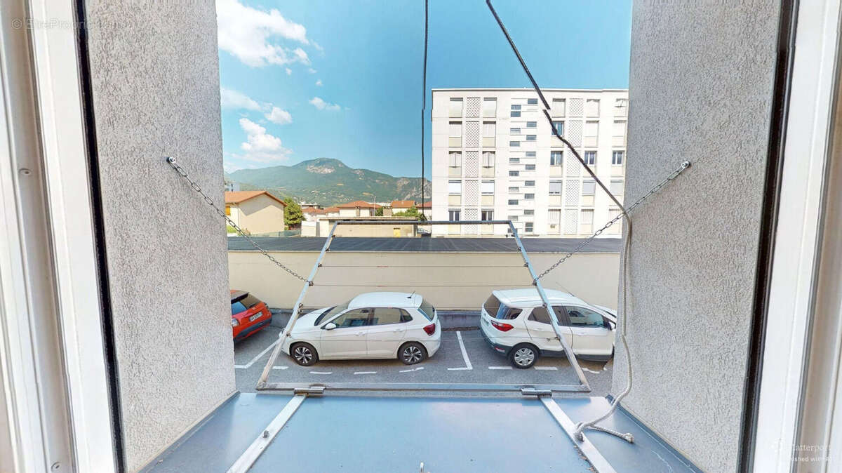 Appartement à FONTAINE