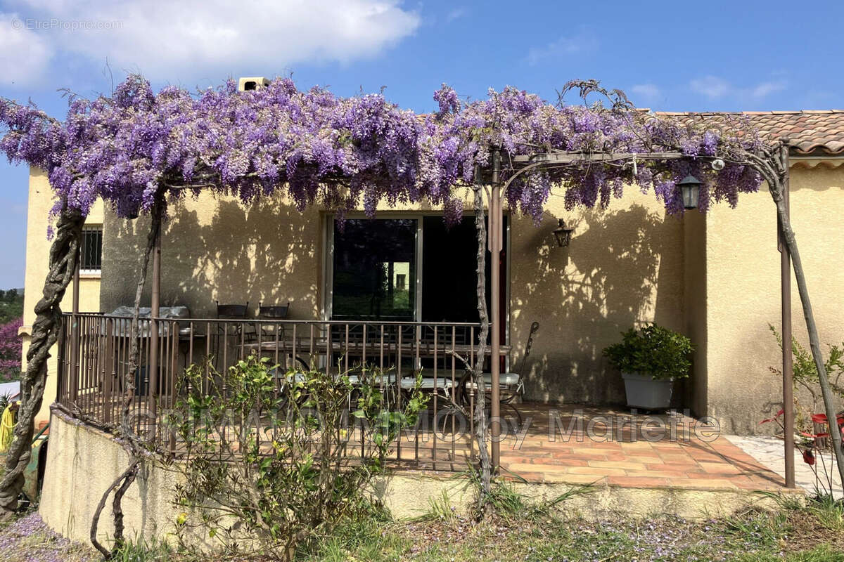 Maison à PLAN-DE-LA-TOUR