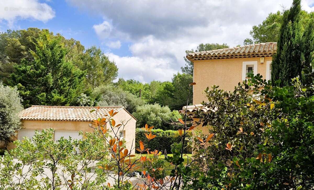Maison à LORGUES