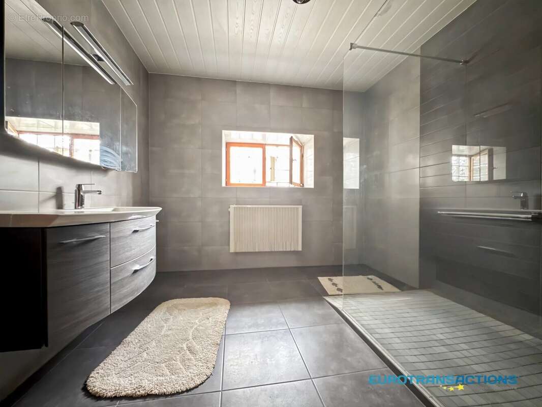 Maison à MORSBRONN-LES-BAINS