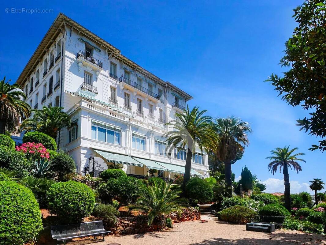 Appartement à ROQUEBRUNE-CAP-MARTIN