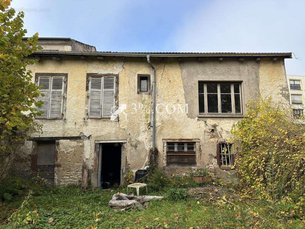 Appartement à MIRECOURT