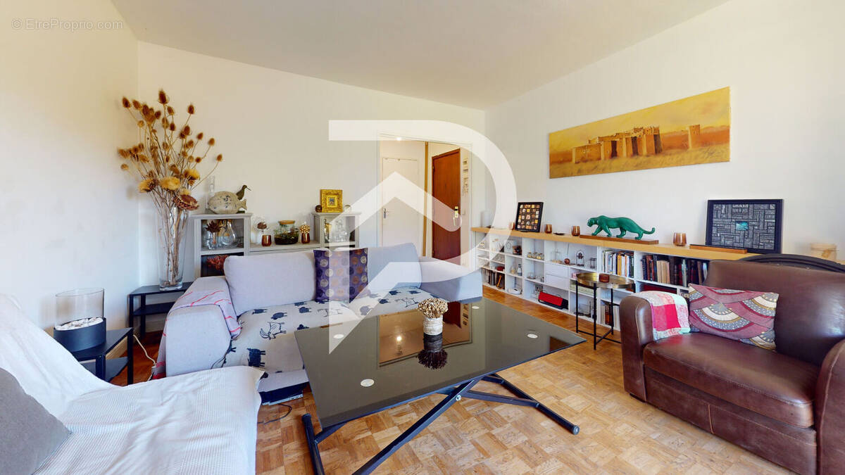 Appartement à VERNEUIL-SUR-SEINE