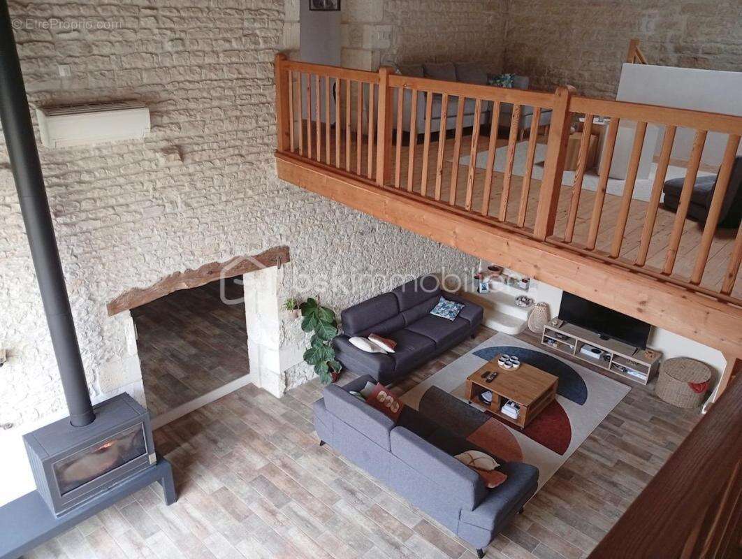  Charentaise de charme avec piscine et prestations haut de gamme – 217 m²  - photo 8