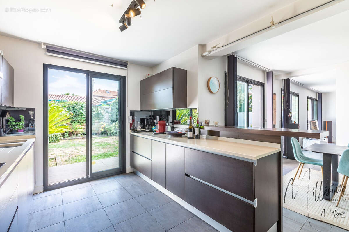 Maison 198 m² à Anglet  - photo 7