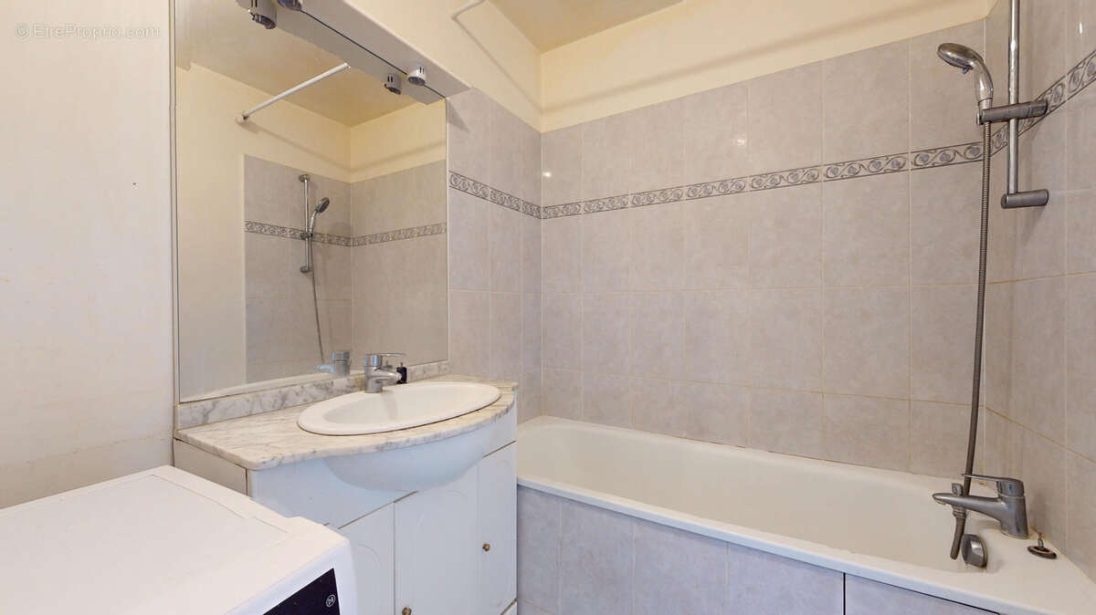 Appartement à LE PLESSIS-PATE