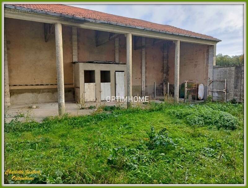Maison à BLANZAC-PORCHERESSE