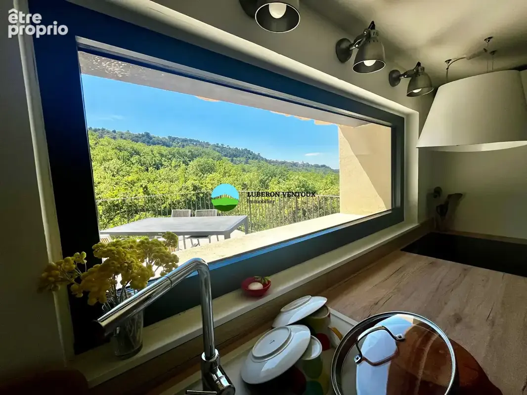 VENASQUE MAS EN PIERRE 225 m² sur plus d'un hectare de terrain arboré avec piscine et gîte. - photo 15