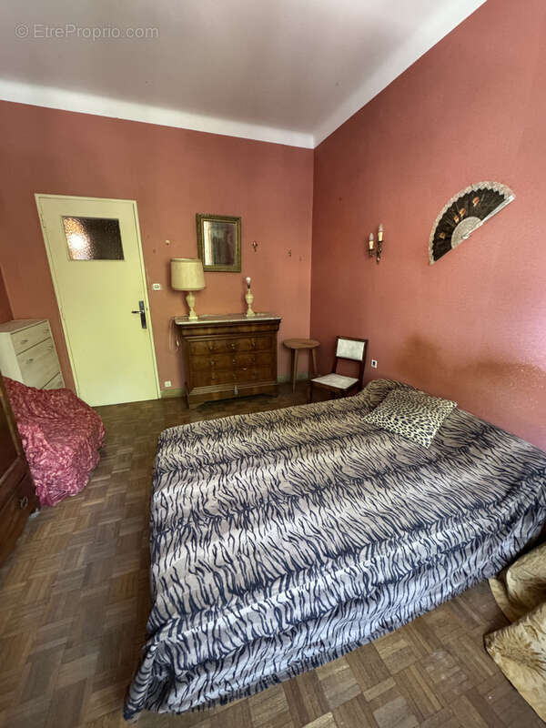 Appartement à MARSEILLE-2E