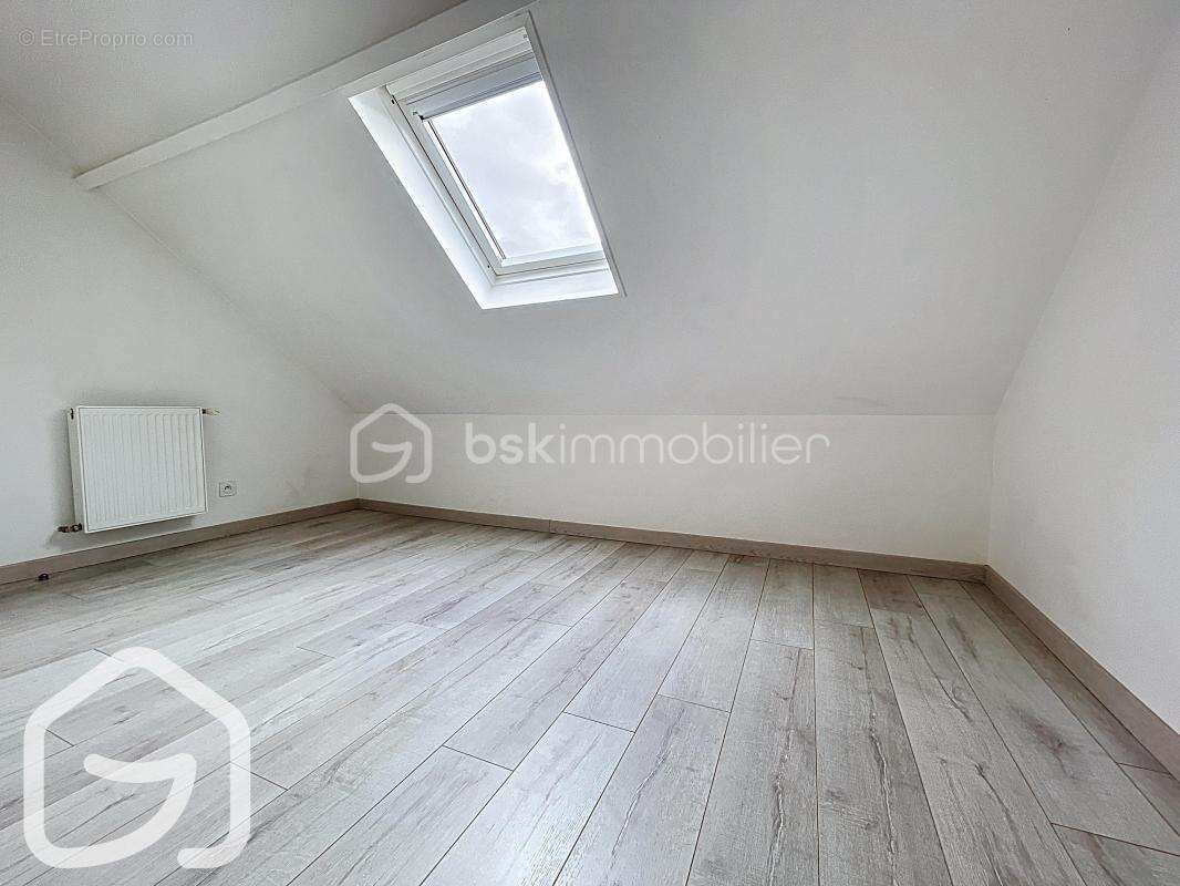 Maison à SAINT-ETIENNE-DU-ROUVRAY