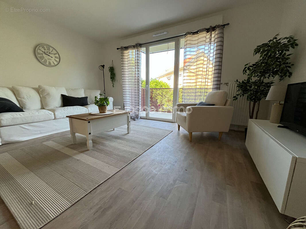 Appartement à NOTRE-DAME-DE-BONDEVILLE