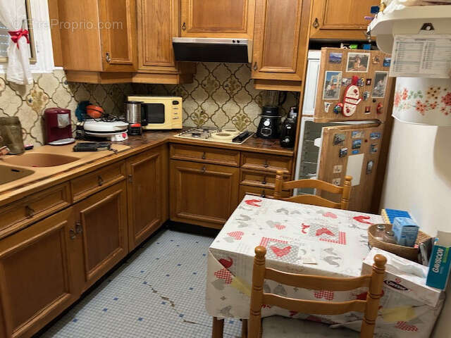 Maison bourgeoise avec sous-sol total   fort potentiel à exploiter - photo 7