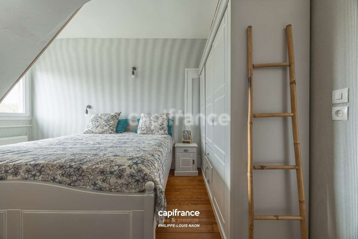 Arnage – cœur de ville – maison rénovée, jardin, dépendance & double garage 43 m² - photo 4