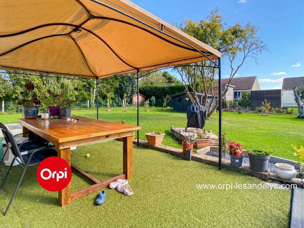 Maison à SAINT-CLAIR-SUR-EPTE