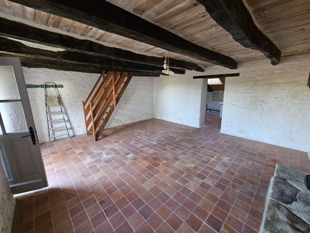 Maison à CLEGUEREC