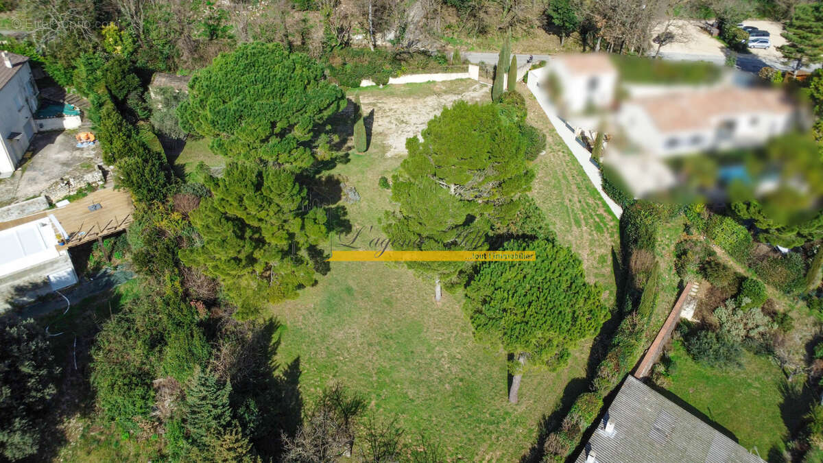 Terrain à SAVASSE