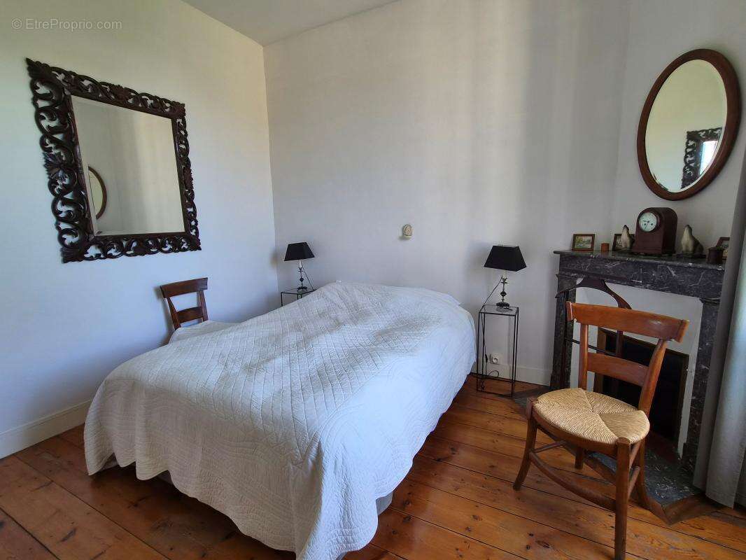 Maison 180 m² à Cognac  - photo 18