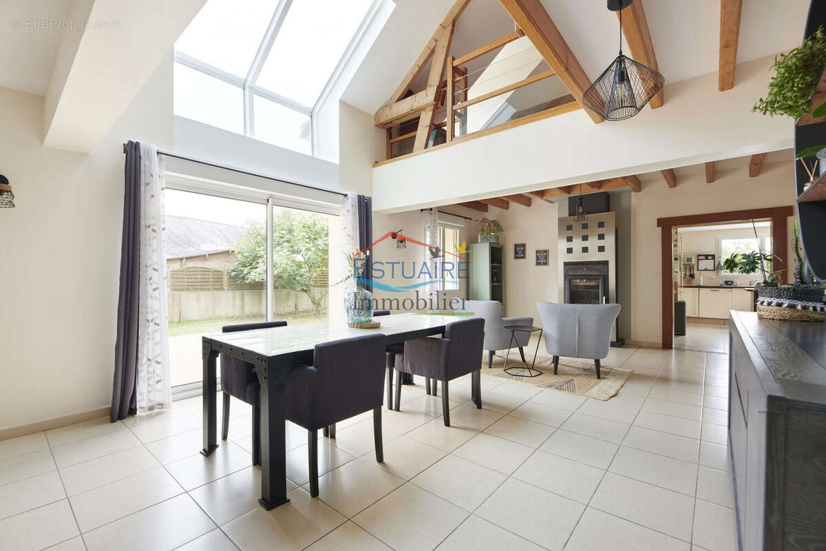 Maison à LA CHAPELLE-LAUNAY