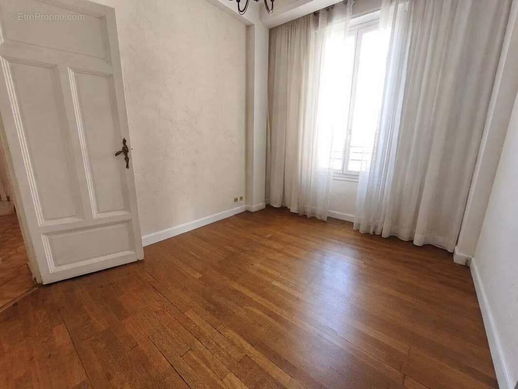 Appartement 49 m² à Nice  - photo 8