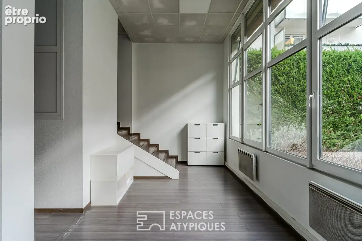 Ancien local commercial esprit loft quartier Tribunal - photo 3