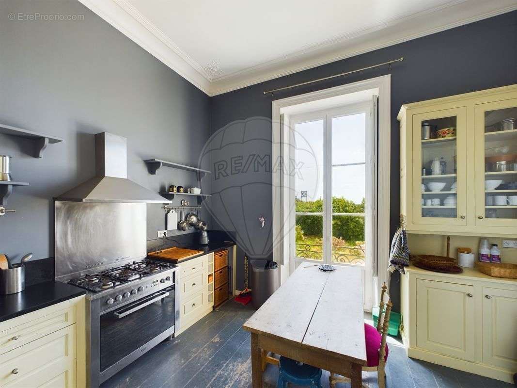 Maison à TONNAY-CHARENTE