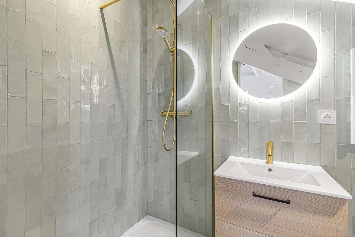 Appartement à COLOMBES