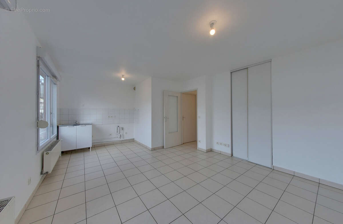 Studio de  31m2 au 4eme etage grenoble vigny musset - photo 4