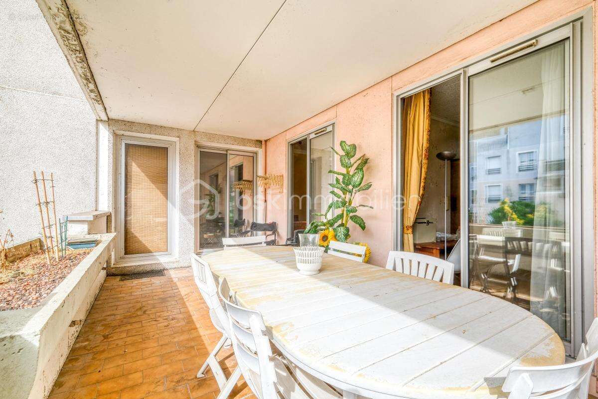 Appartement à CHAMPS-SUR-MARNE