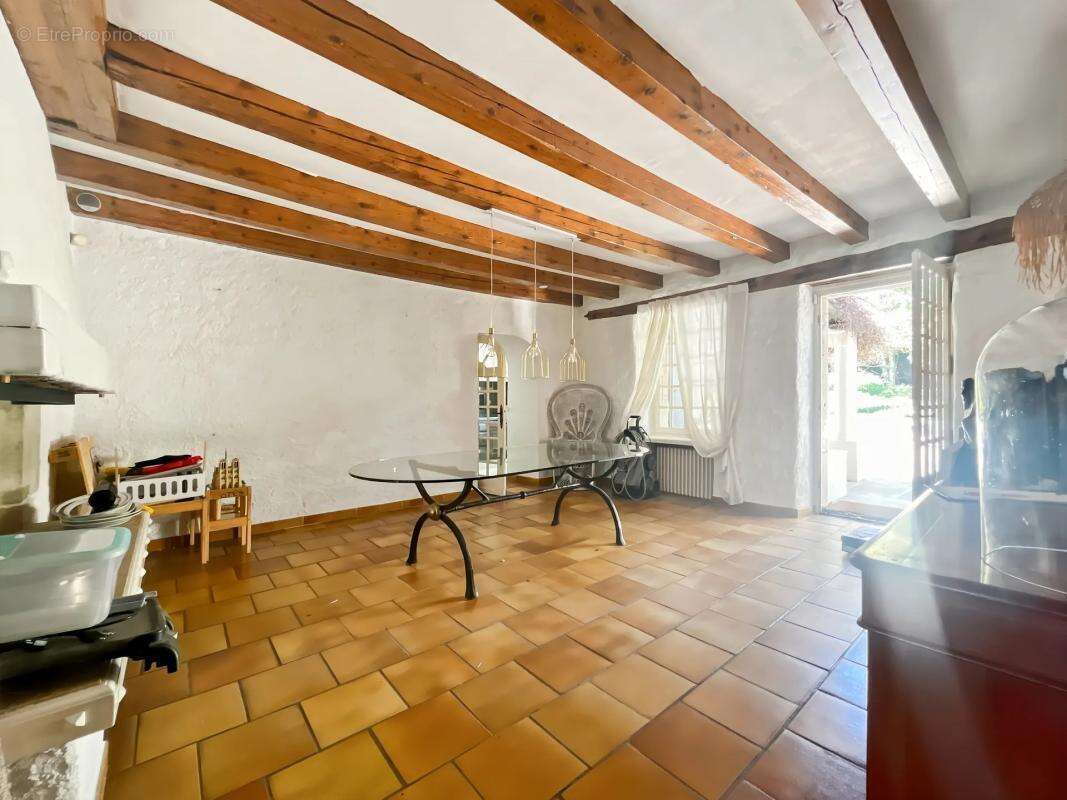 Maison à DIVONNE-LES-BAINS