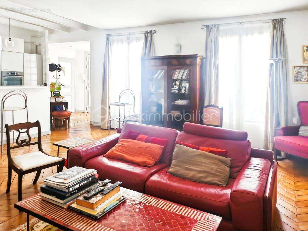 Appartement à PARIS-10E