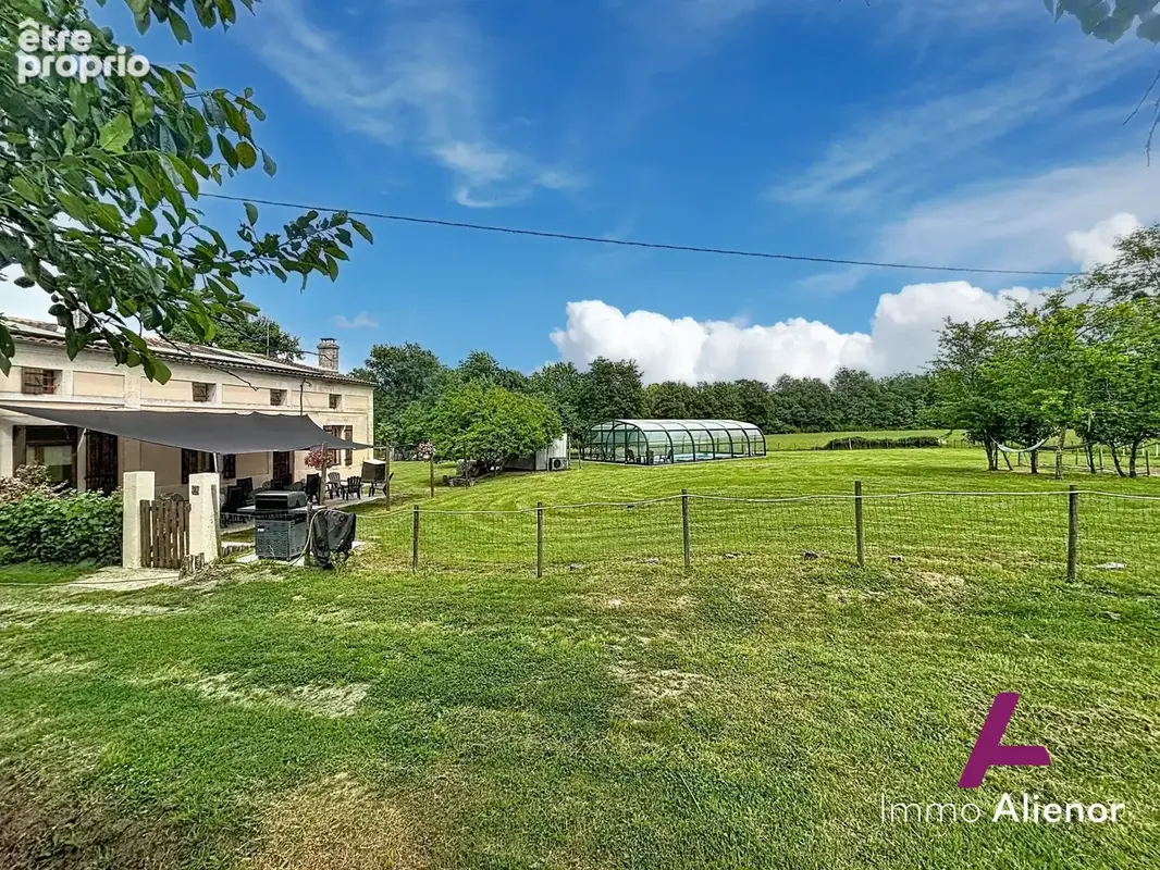 Maison 188 m² à Saint-Martin-De-Gurson  - photo 2