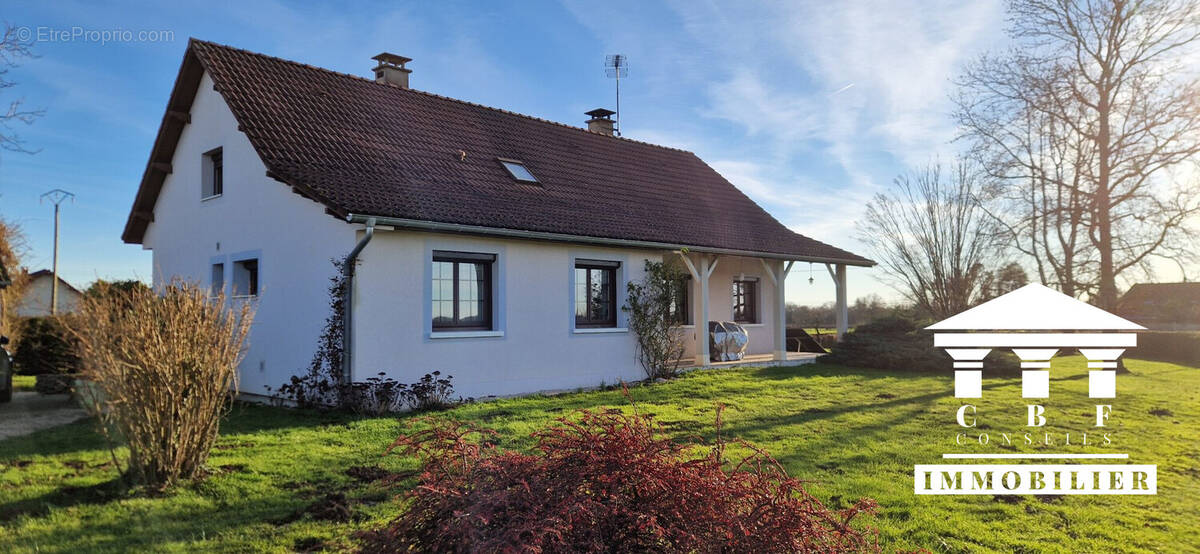 Maison à L&#039;ABERGEMENT-SAINTE-COLOMBE