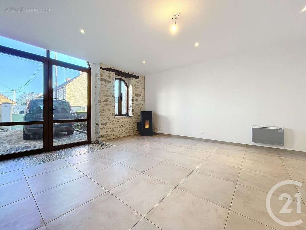 Maison à SOGNOLLES-EN-MONTOIS