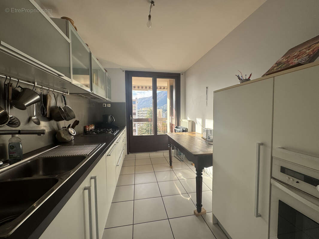 Appartement à MEYLAN