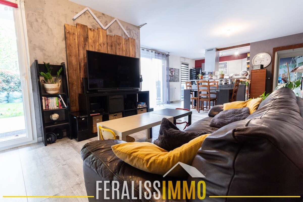 Appartement à JOUY-LE-MOUTIER