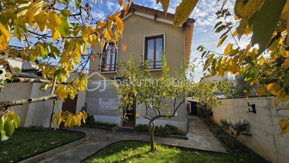 Maison à CHAMPIGNY-SUR-MARNE