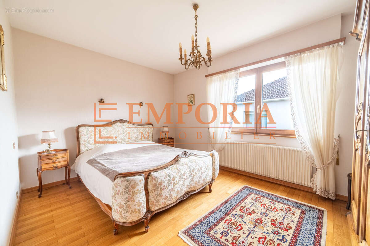 Maison 148 m² à Cernay  - photo 7
