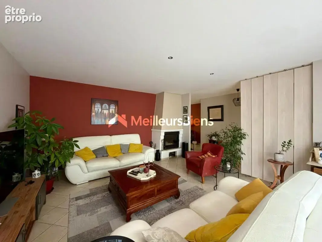 Maison de plain-pied 134 m² – 3/4 chambres – Piscine chauffée – Terrain 1 352 m² – La Bazouge-des-Alleux - photo 5