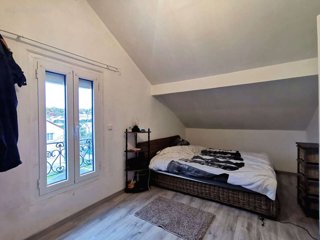 Maison à MONTIGNY-LES-CORMEILLES