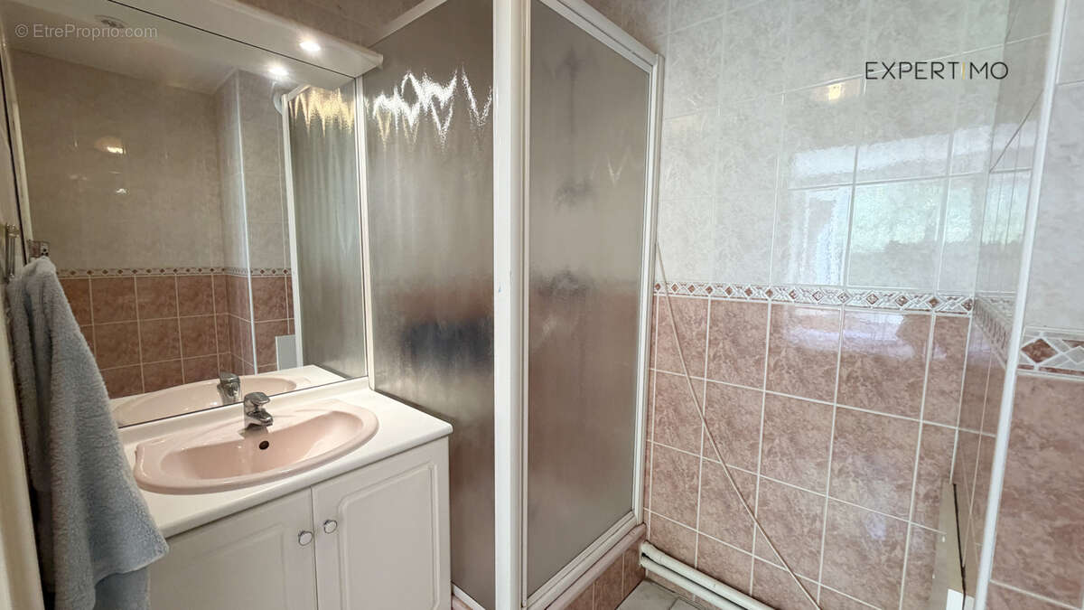 Appartement à SAINT-EGREVE