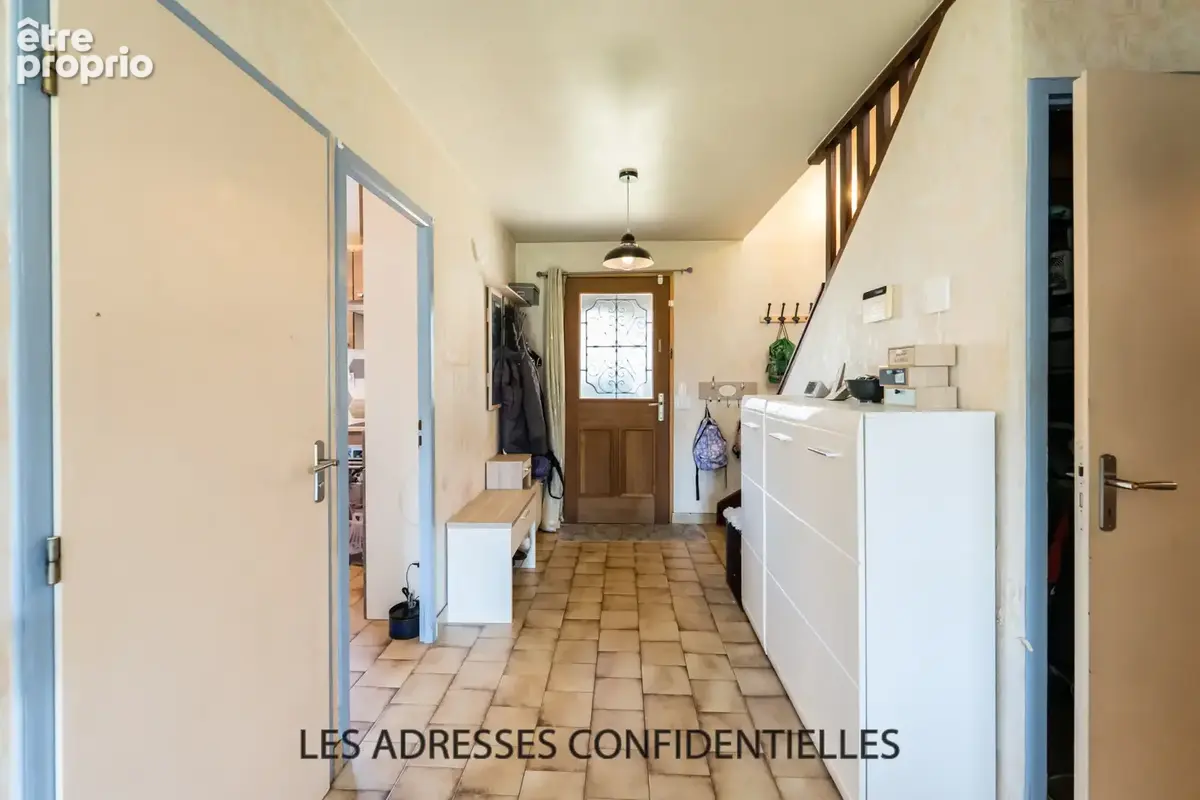 CHASSIEU - Maison familiale 112 m2 - 5 pièces - photo 14