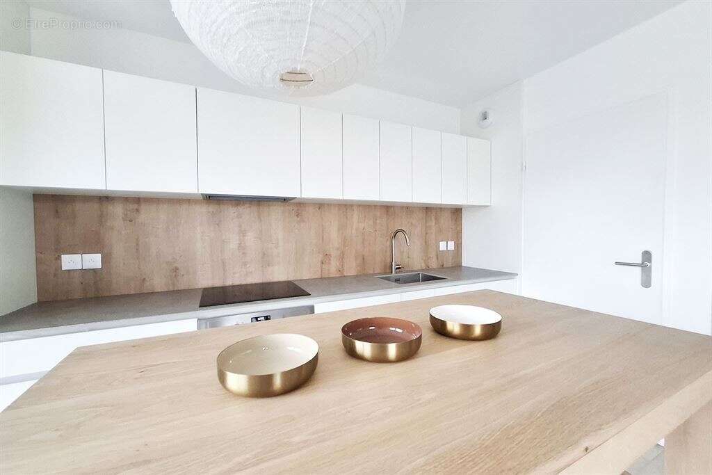 Appartement à SAINT-CYR-SUR-LOIRE