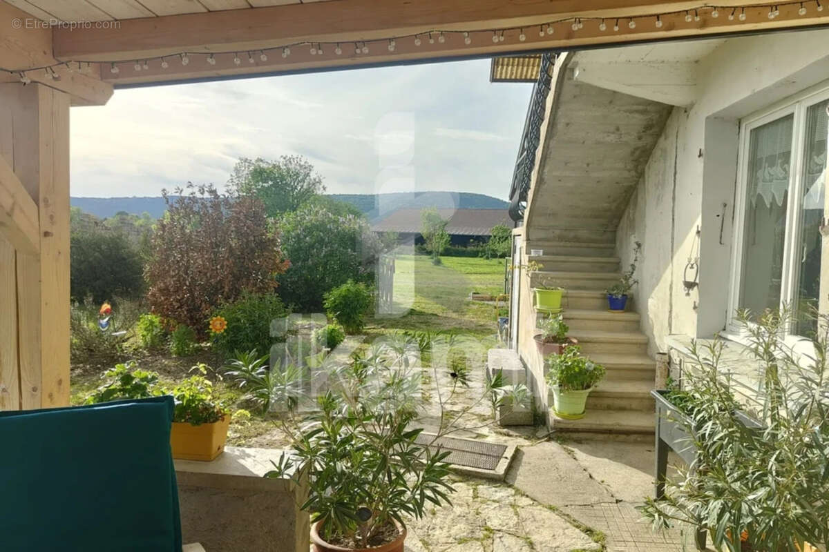 Maison à MARIGNY