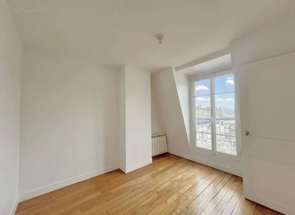 Appartement à PARIS-9E