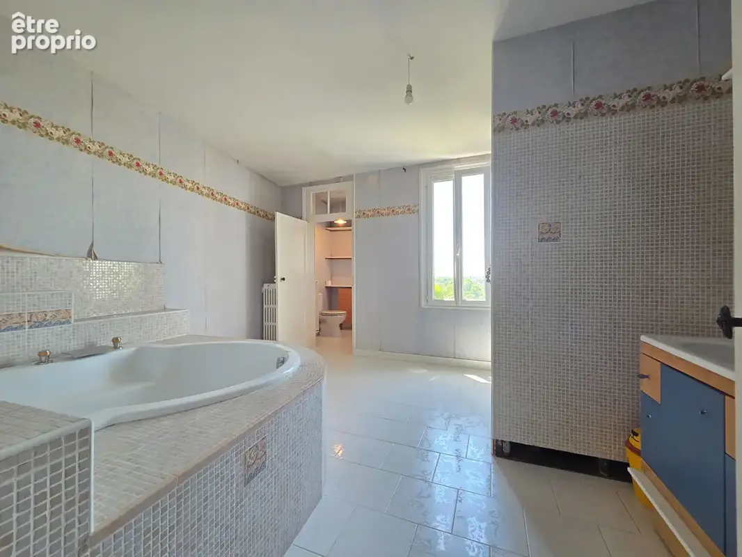 Maison Angouleme 8 pièce(s) 153 m2 - photo 11