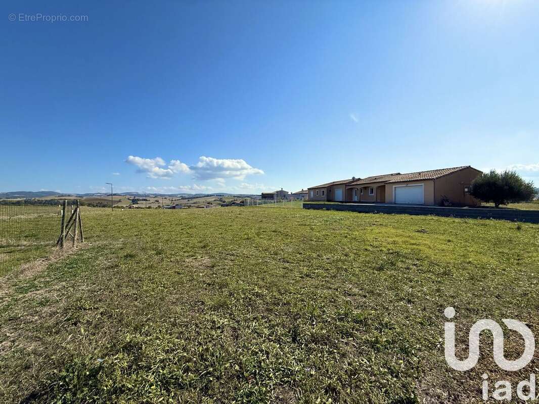 Photo 4 - Terrain à VILLENEUVE-LES-MONTREAL