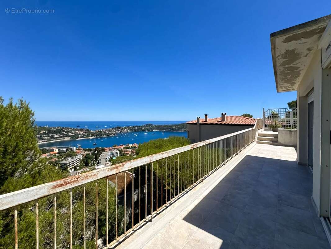 Appartement à VILLEFRANCHE-SUR-MER
